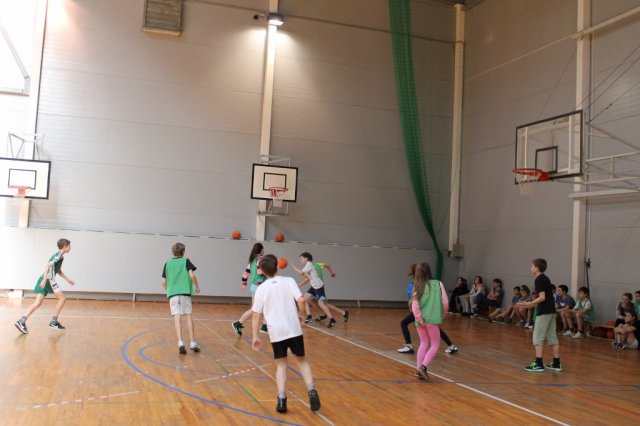 BK Valmiera basketbolisti viesojas skolā